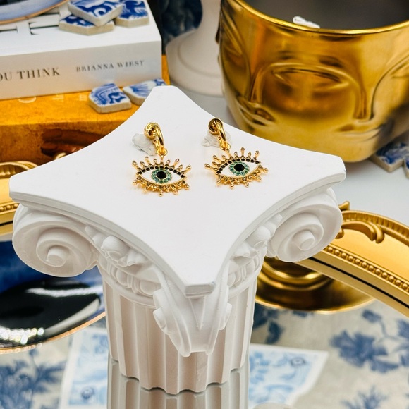 🆕 KURT GEIGER LONDON 🧿 NWOT Evil Eye Huggie Earrings - Picture 6 of 16